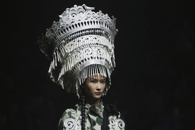 A model presents a creation from the WuMeng Village collection by Si Pu during the SS2026 China Fashion Week in Beijing, China, Tuesday, September 9, 2025. (Photo by Andy Wong/AP Photo)