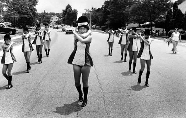 Frances Fowler leads the Bowie VFD Marching Thoroughbreds in the Bowie 4th of July Parade in Bowie, Md., on July 4, 1976. (Photo by James M. Thresher/The Washington Post via Getty Images)