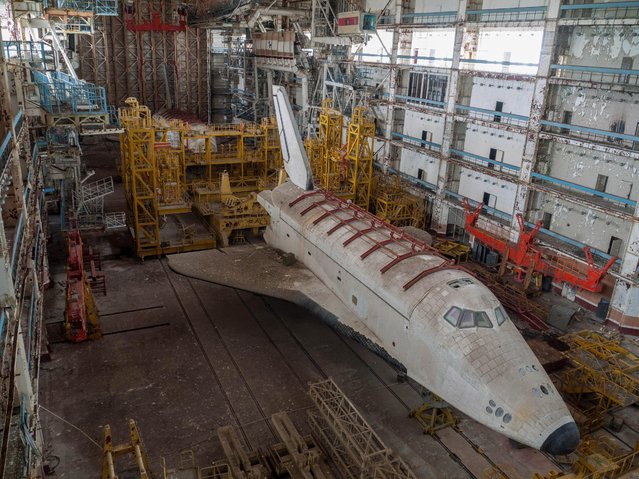 The K2 shuttle is entombed in the crumbling hanger with Earth dust everywhere. (Photo by Ralph Mirebs/Exclusivepix Media)