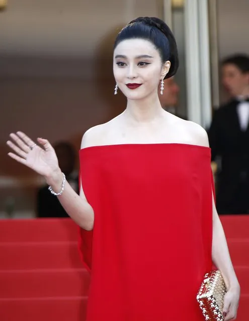 Chinese actress Fan Bingbing arrives for the premiere of “The Beguiled” during the 70th annual Cannes Film Festival, in Cannes, France, 24 May 2017. (Photo by Sebastien Nogier/EPA)