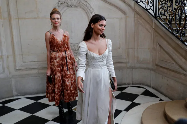 Models Natalia Vodianova and Emily Ratajkowski pose during a photocall before the Spring/Summer 2018 women's ready-to-wear collection show for fashion house Dior during Paris Fashion Week, France, September 26, 2017. (Photo by Philippe Wojazer/Reuters)