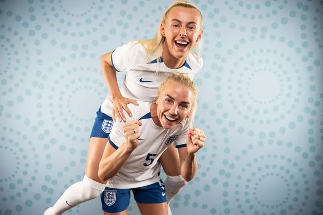 Chloe Kelly and Alex Greenwood of England pose during the official FIFA Women's World Cup Australia & New Zealand 2023 portrait session on July 18, 2023 in Brisbane, Australia. (Photo by Justin Setterfield – FIFA/FIFA via Getty Images)