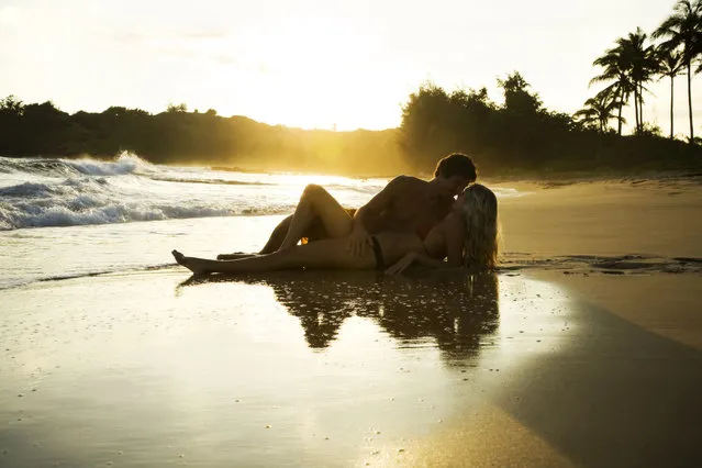Romantic young couple at sunset. (Photo by Justin Horrocks/Getty Images)