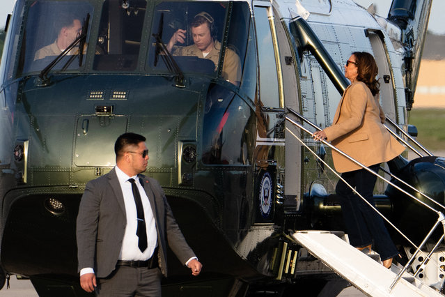 Vice President Kamala US Vice President and Democratic presidential candidate Kamala Harris walks to board a helicopter at Joint Base Andrews in Maryland on September 4, 2024. (Photo by Erin Schaff/Pool via AFP Photo)