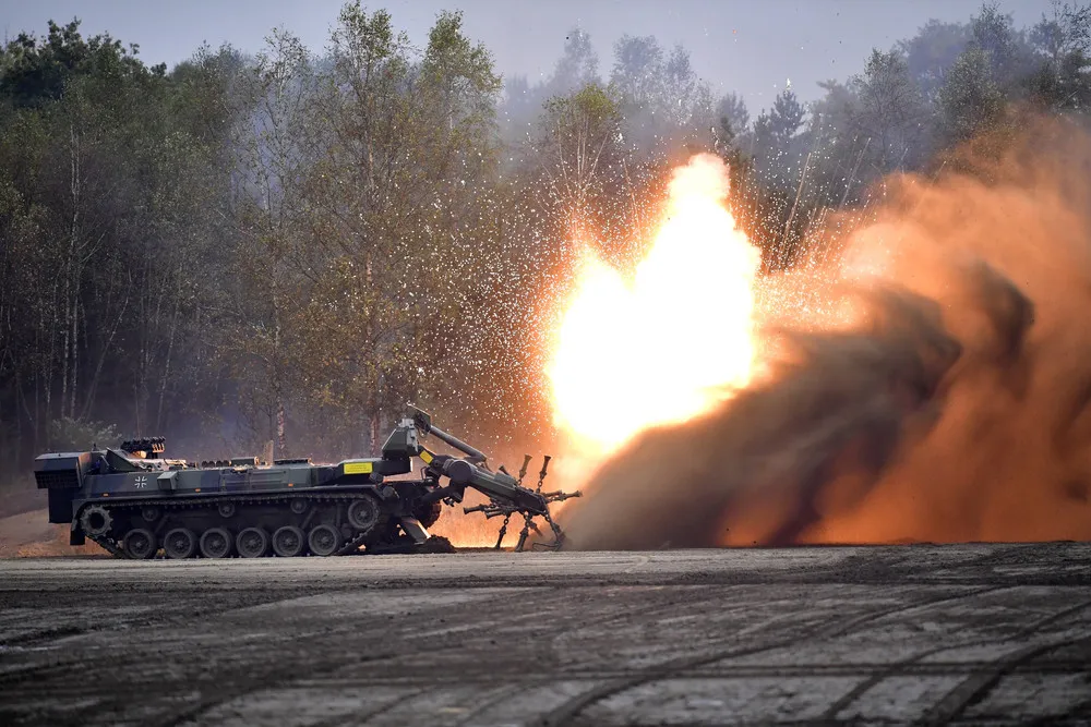 The Day in Photos – October 15, 2016