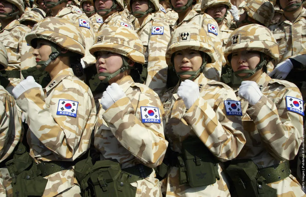South Korean Female Soldiers