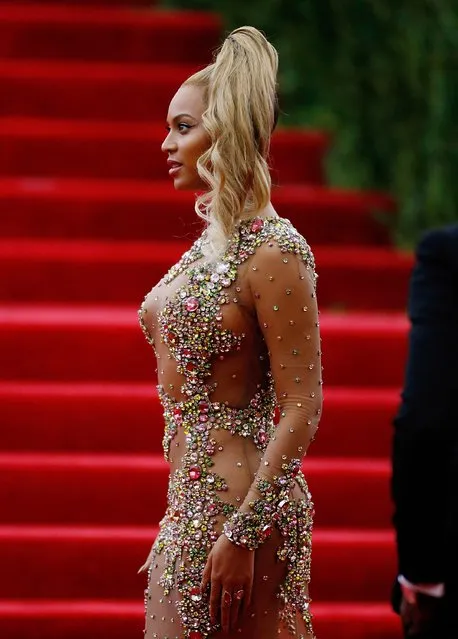 Beyonce  attends "China: Through The Looking Glass" Costume Institute Benefit Gala at Metropolitan Museum of Art on May 4, 2015 in New York City. (Photo by John Lamparski/Getty Images)