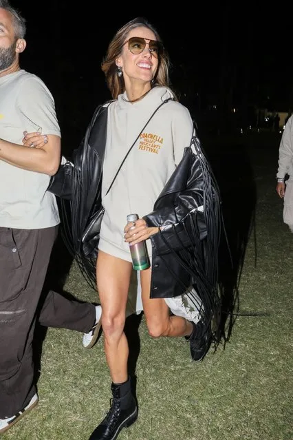 Brazilian model Alessandra Ambrosio cuts a casual figure at weekend 1 of the Coachella Valley Music and Arts Festival in Indio in the second decade of April 2024. (Photo by Backgrid USA)