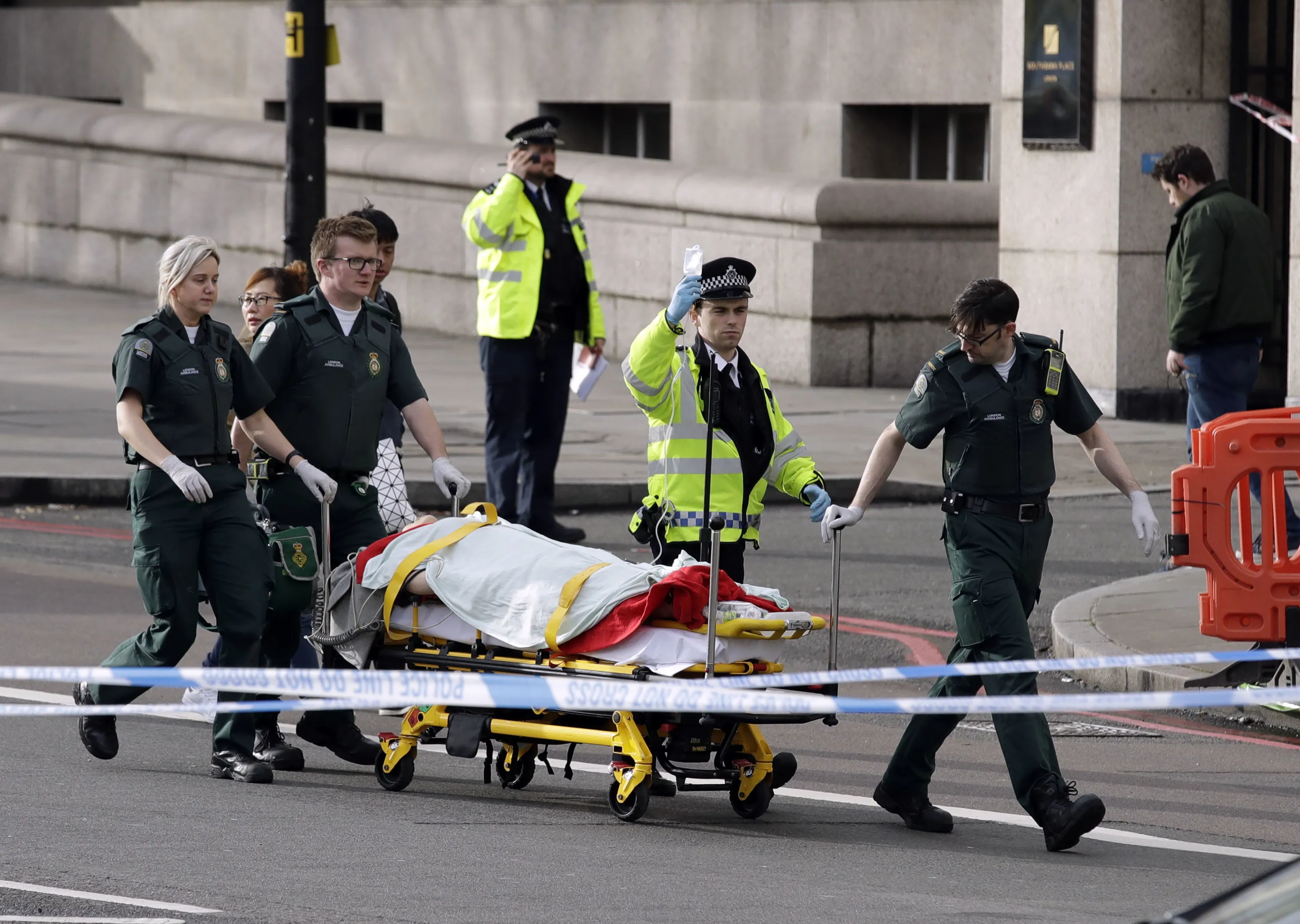 Провести нападение. Теракт в Лондоне (2017, июнь). Трупов теракта в Лондоне 2005.