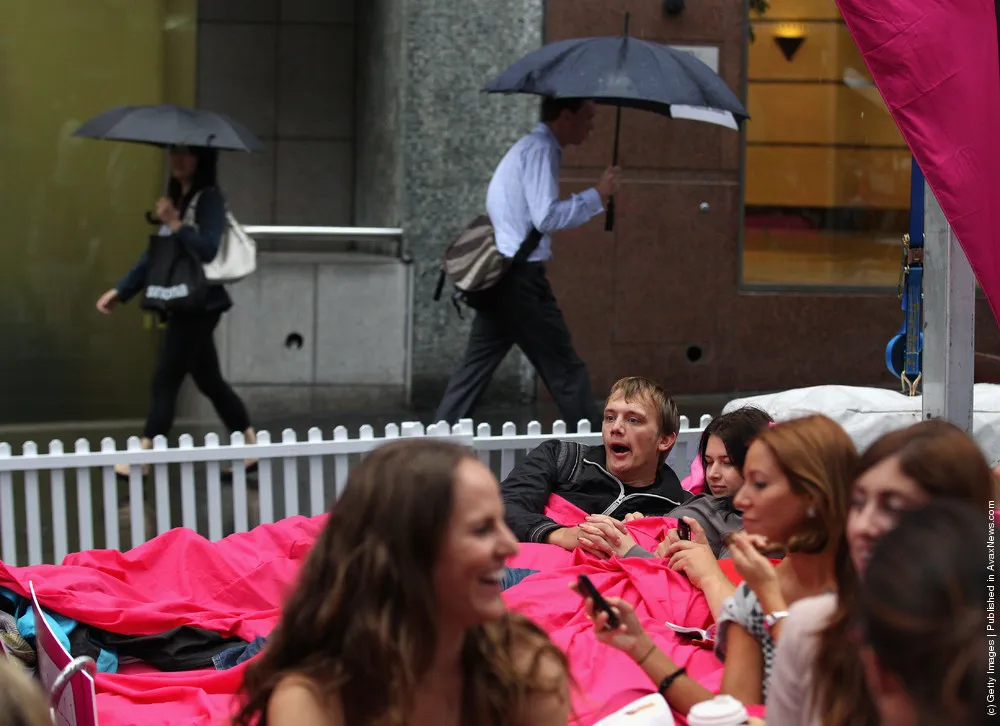 Sydney Attempts Breakfast In Bed World Record