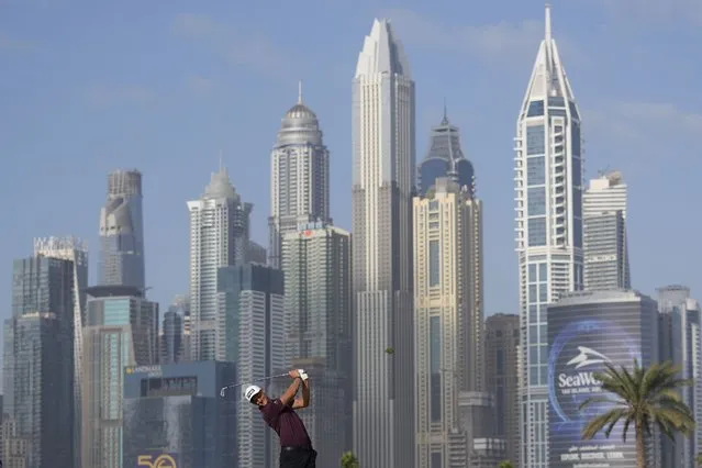 Adrian Meronk of Poland plays his second shot on 13th hole during the first round of the Hero Dubai Desert Classic golf tournament in Dubai, United Arab Emirates, Thursday, January 18, 2024. (Photo by Kamran Jebreili/AP Photo)