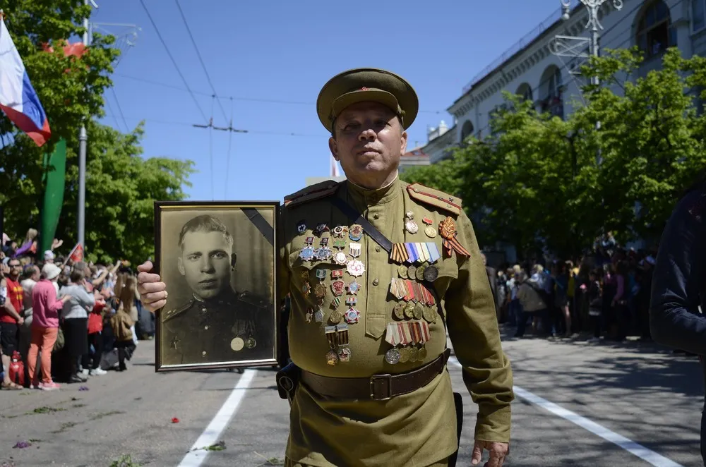Russia Celebrates the 70th Anniversary of the Victory in WWII (250+ Photos)