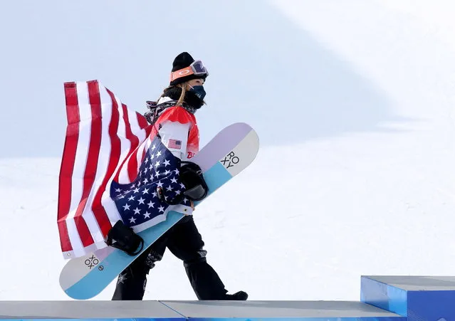Gold medalist Chloe Kim of the United States walks during the flower ceremony at the 2022 Beijing Olympics at Genting Snow Park, Zhangjiakou, China on February 10, 2022. (Photo by Mike Blake/Reuters)