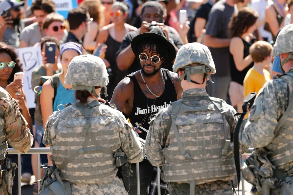 The Day in Photos – September 25, 2016