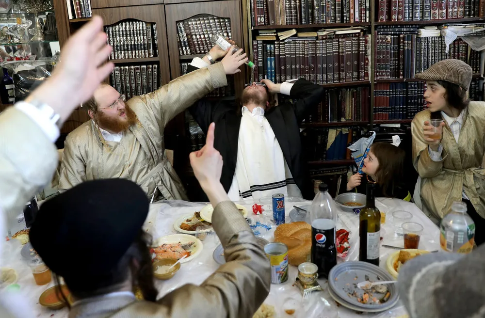 The Day in Photos – March 25, 2019