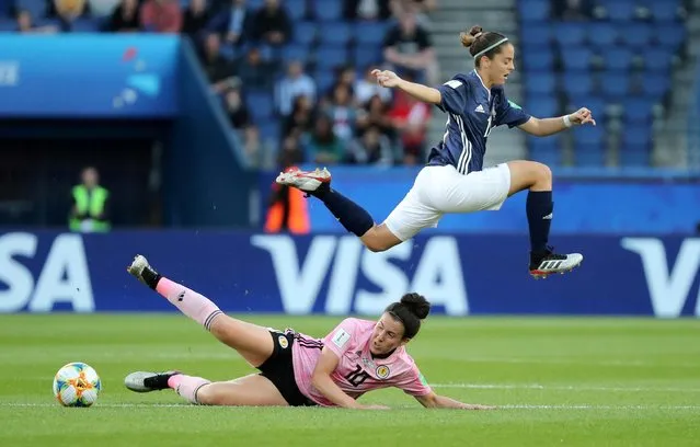 Argentina's Mariana Larroquette in action with Scotland's Leanne Crichton during the 2019 FIFA Women's World Cup France group D match between Scotland and Argentina at Parc des Princes stadium on June 19, 2019 in Paris, France. (Photo by Lucy Nicholson/Reuters)