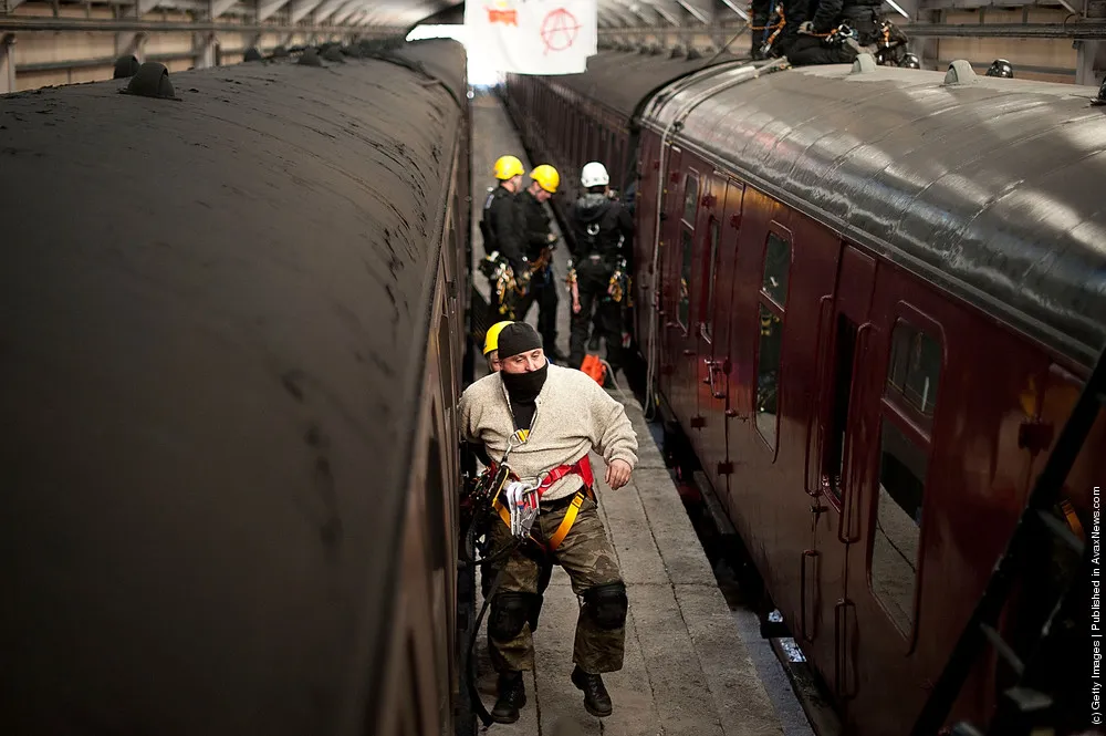 The British Transport Police Prepare for the Olympics With Rail Exercise