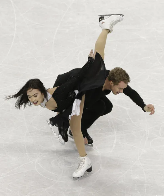 Madison Chock and Evan Bates perform during their free dance program at the U.S. Figure Skating Championships in Greensboro, N.C., Saturday, January 24, 2015. (Photo by Chuck Burton/AP Photo)