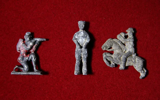 Victorian lead figures excavated from the River Thames by mudlark Jason Sandy are displayed at his home in London, Britain June 01, 2016. (Photo by Neil Hall/Reuters)