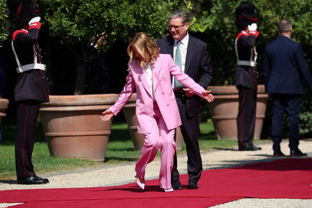 Italian Prime Minister Giorgia Meloni welcomes British Prime Minister Keir Starmer at Villa Doria Pamphilj prior their meeting on September 16, 2024 in Rome. (Photo by Phil Noble/Pool via AFP Photo)