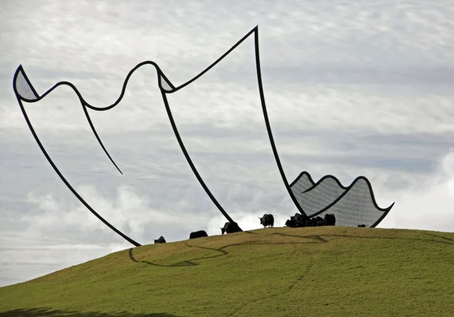 New Zealand Cartoon Kleenex Sculpture by Neil Dawsonby