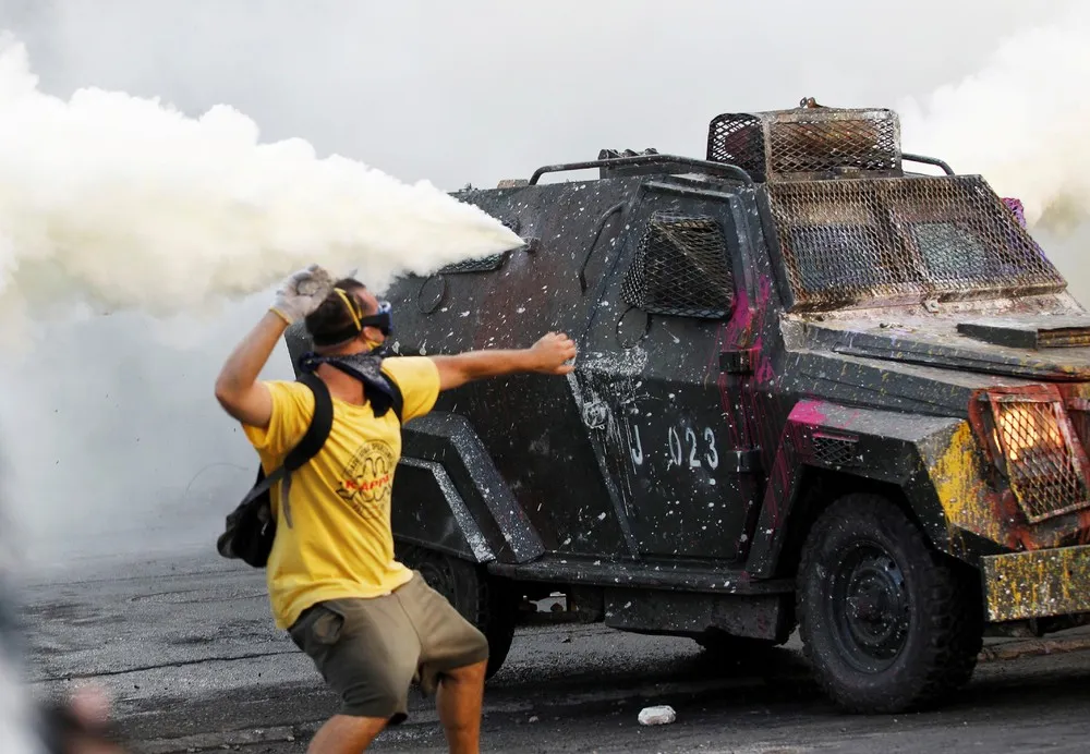 The Day in Photos – February 21, 2020