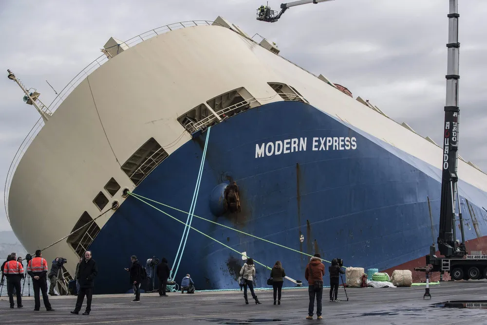 The Day in Photos – February 5, 2016