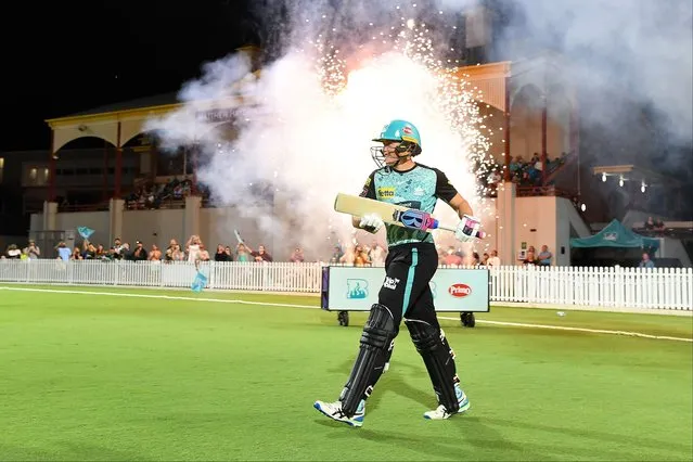 Grace Harris of the Heat takes to the field during the WBBL match between Brisbane Heat and Perth Scorchers at Allan Border Field, on November 09, 2023, in Brisbane, Australia. (Photo by Albert Perez/Getty Images)