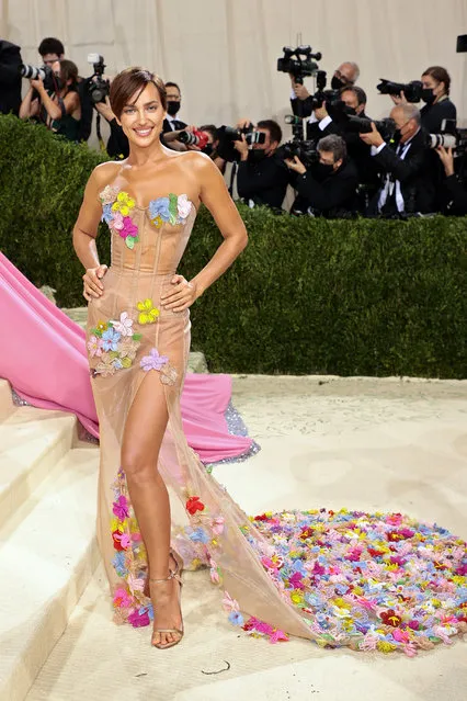 Russian model Irina Shayk attends The 2021 Met Gala Celebrating In America: A Lexicon Of Fashion at Metropolitan Museum of Art on September 13, 2021 in New York City. (Photo by Dimitrios Kambouris/Getty Images for The Met Museum/Vogue )