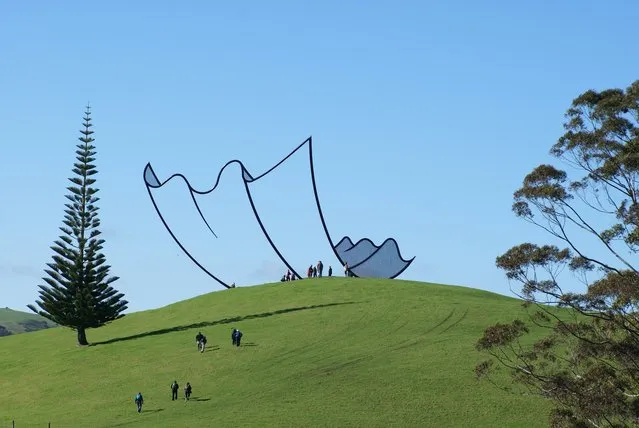 New Zealand Cartoon Kleenex Sculpture By Neil Dawsonby