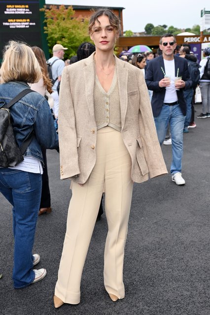 English actress Sophie Skelton attends day seven of the Wimbledon Tennis Championships at the All England Lawn Tennis and Croquet Club wearing Ralph Lauren on July 07, 2024 in London, England. (Photo by Karwai Tang/WireImage)