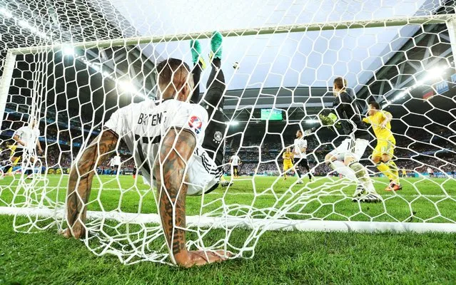 German defender Jerome Boateng clears the ball from the line during the UEFA EURO 2016 group C preliminary round match between Germany and Ukraine at Stade Pierre Mauroy in Lille Metropole, France, 12 June 2016. (Photo by Shawn Thew/EPA)