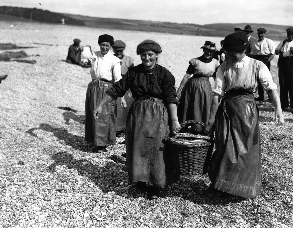 Fisherwomen [Oldies]