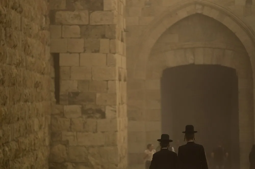 Heavy Sandstorm Swept across Middle East