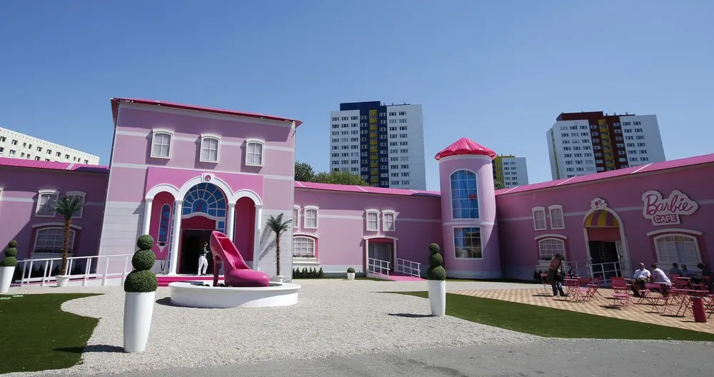 Barbie's German Dreamhouse