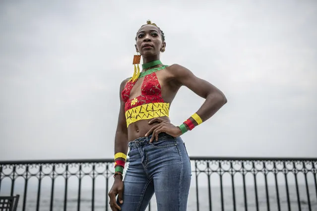 A model presents clothes made by Maguy Mbaka Guy from Kinshasa during the ninth edition of the Liputa fashion show in Goma, Democratic Republic of Congo, Saturday June 24, 2023. (Photo by Moses Sawasawa/AP Photo)