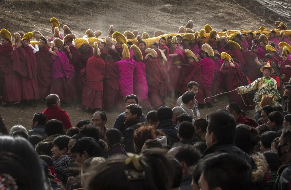 Tibetan Buddhists Celebrate Monlam