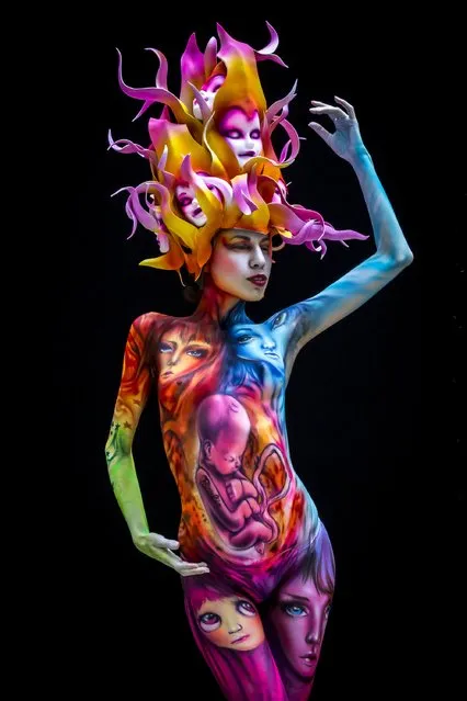 A model poses at the World Bodypainting Festival 2014 on July 5, 2014 in Poertschach am Woerthersee, Austria. (Photo by Jan Hetfleisch/Getty Images)