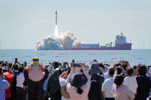 A Smart Dragon-3 carrier rocket carrying Tianyi-41 and other satellites blasts off from the waters near the city of Haiyang on September 24, 2024 in Shandong Province of China. Eight satellites were launched aboard a Smart Dragon-3 carrier rocket and entered its preset orbit successfully. (Photo by Tang Ke/VCG via Getty Images)