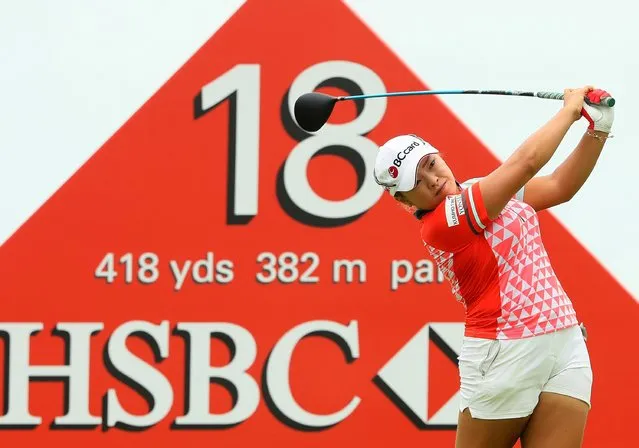Ha Na Jang of Korea hits her tee-shot on the 18th hole during the second round of the HSBC Women's Champions on the Tanjong Course at Sentosa Golf Club on March 3, 2017 in Singapore. (Photo by Andrew Redington/Getty Images)