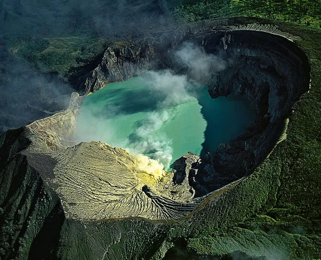 Sulfur mining in Kawah Ijen Lake