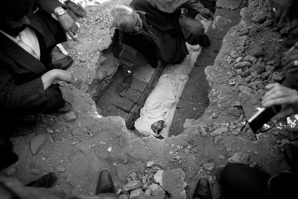 “Life in War” by Iranian Photographer Majid Saeedi