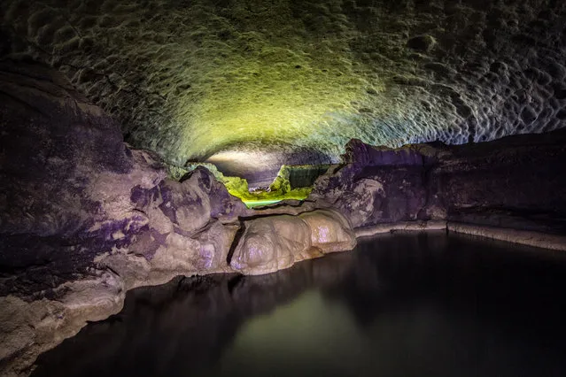 The bizarre landscape inside the underground caves. (Photo by Vladimir Mulde/Caters News)