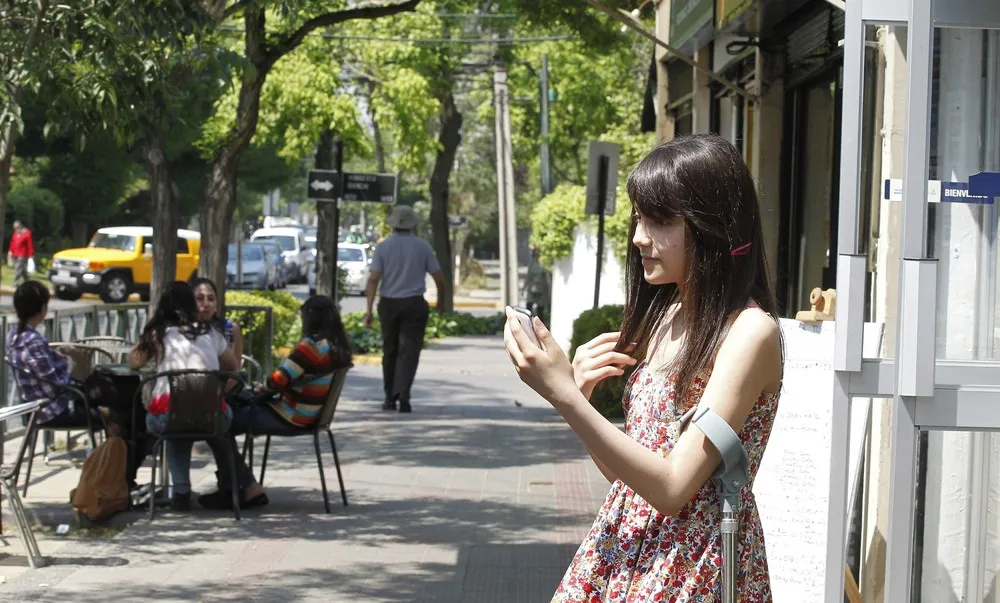 Hair Care – Top Stylist Creates Wigs for Kids with Cancer