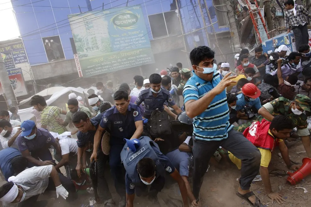 Building Collapse Kills 300 People in Bangladesh