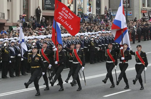 Servicemen march during the Victory Day parade in Vladivostok, Russia, May 9, 2015. (Photo by Reuters/Host Photo Agency/RIA Novosti)
