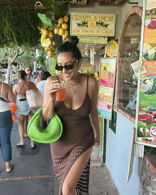 Canadian actress and model Shay Mitchell enjoys time to herself after giving birth in the last decade of August 2022. (Photo by shaymitchell/Instagram)