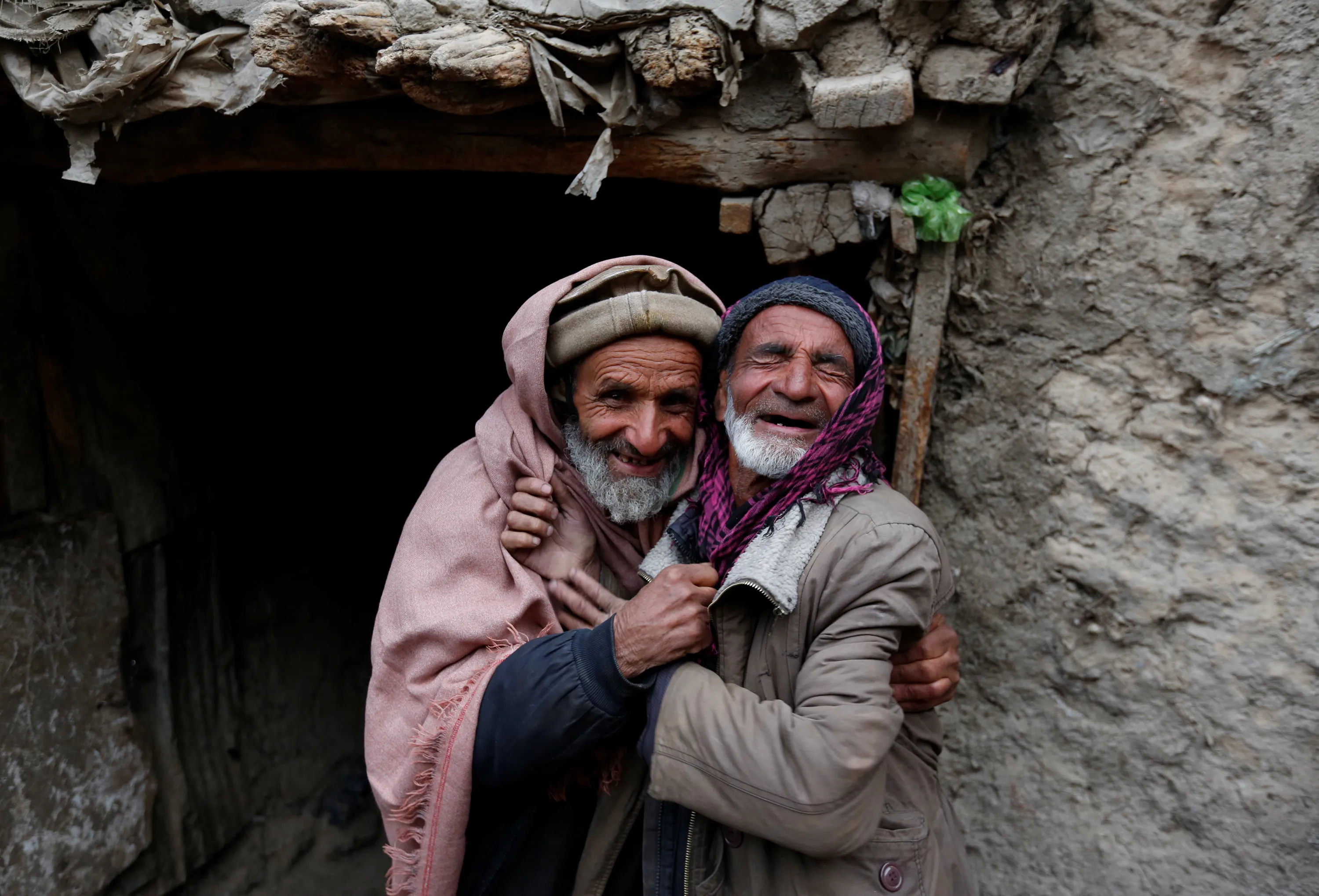 Кишлак фото песен. Кишлак Афганистан. Афганистан деревня. Афганская деревня. Жители Афганистана.