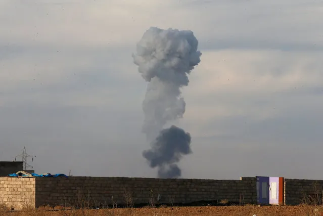 Smoke rises from clashes with Islamic State militants, north of Mosul, Iraq, December 29, 2016. (Photo by Ammar Awad/Reuters)