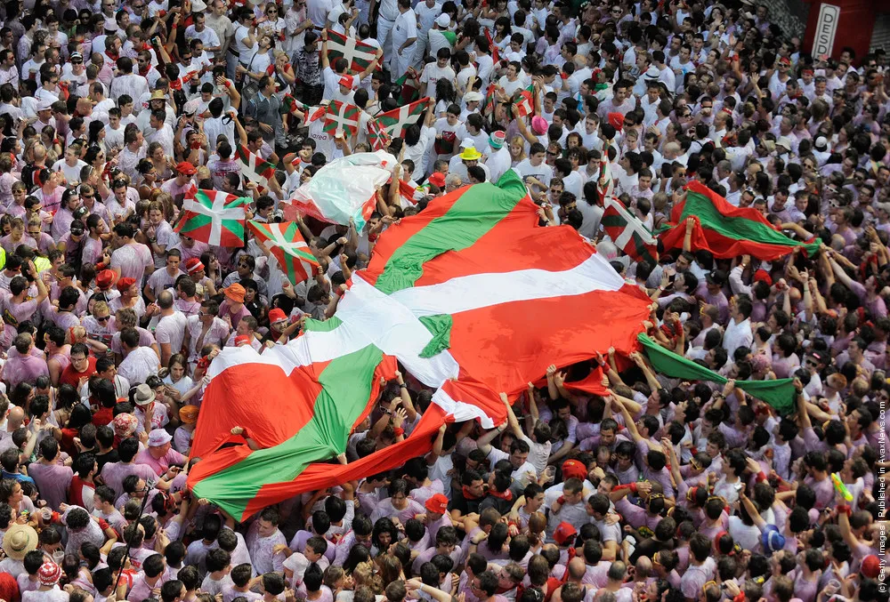 Fiesta De San Fermin Running Of The Bulls